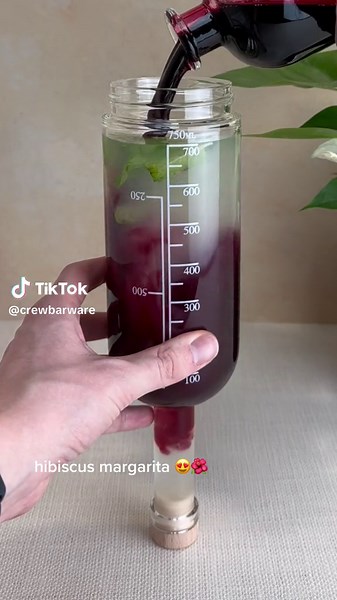 Effortless Cocktail Batching with The Crew Bottle