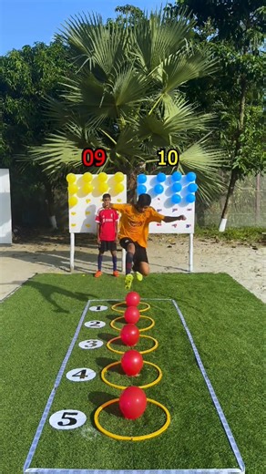 9.5K views · 72 reactions | Amazing challenge between two friends | Creative Challenge | Facebook