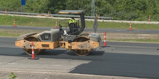 Protecting yourself while working outside in extreme heat