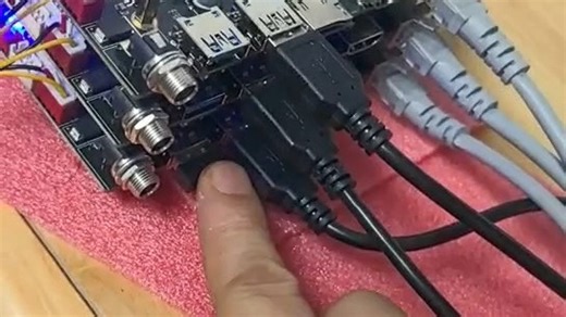 实时3D人体姿态估计和运动分析（9路摄像机）