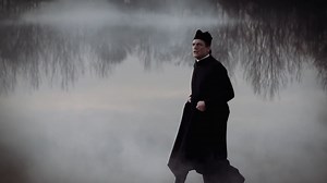 Vídeo oficial do Dia Missionário Salesiano 2025: “Agradecer, Repensar, Relançar”. A produção, divulgada pelo Setor para as Missões da Congregação Salesiana, resgata a histórica jornada iniciada em 1875, quando o primeiro grupo de missionários partiu de Gênova rumo à Argentina. Hoje, essa aventura alcança 137 países, incluindo Vanuatu, na Oceania, a mais nova presença Salesiana. Com as palavras visionárias de Dom Bosco em seu primeiro sonho missionário (1872), o vídeo nos convida a reviver os pas