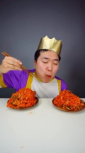 70K views · 859 reactions | Spicy Food Challenge Fire Noodles, Crispy fried chicken Mukbang | Funny Videos | HUBA #shorts | HUBA 후바 | Facebook