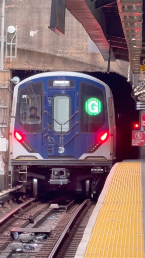 R211T (G) Train Departs 4Th Avenue - 9th Street! #train #nycta