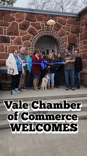 Vale Chamber of Commerce Celebrates the Grand Re-Opening of Studio D: Boutique Pet Photography in Vale, Oregon! Studio D is an award winning studio perfect for the pet owner who wants more than the amateur cell phone selfie. Studio D specializes in Frame-Worthy-Above-The-Fireplace ART that will have family and friends talking for years. CONTACT INFO IN COMMENTS* #petphotography #valechamber #studiod #petsarebetterthanpeople | Vale Chamber of Commerce