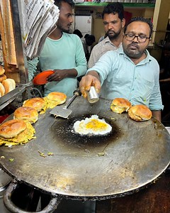 2.9M views · 2.5K reactions | Nagpur Ki Shaan Israel Anda Pav Wala | Nagpur Street Food | Food India | Facebook