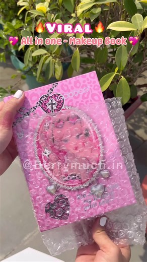 Viral Makeup Book: All-in-One Kit for Stunning Looks