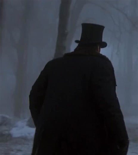 On this day in 1899, stage magician Robert Angier visits scientist Nikola Tesla in America ⚡️💡 The Prestige (2006) Director: Christopher Nolan Writers: Christopher Nolan, Jonathan Nolan #ChristopherNolan #ThePrestige | Letterboxd