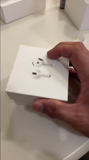 Airpod 4 unboxing