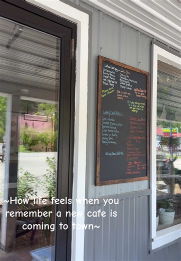 The Leafy Lounge on TikTok