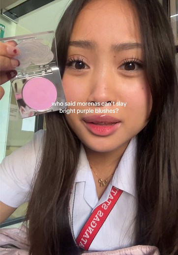 Morena Makeup: Rocking Bright Purple Blush Styles