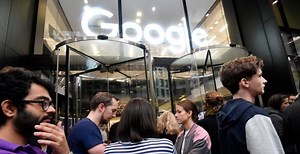 Google staff walk out over women's treatment