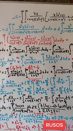 Así son las INTEGRALES DOBLES de la MEJOR UNIVERSIDAD de RUSIA #rusia #rusia🇷🇺 #moscu #integrales #matematica #math #fy #edutok #edu #universidad #calculo