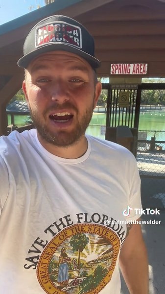 🎶 I keep on hopin’ Aliens by the Ocean🎶 #FloridaAliens #OceanInvaders #BeachAbduction #AliensByTheOcean #UFOBeachParty #SpaceMeetsSunshine #FloridaMysteries #AlienCoastline #ExtraterrestrialVibes #CosmicCoast #IntergalacticBeach #SciFiInTheSun #SpaceTouristsFlorida #BeachfrontUFOs #mattthewelder