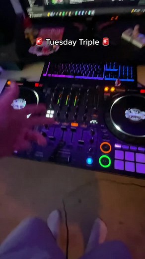 Tuesday is for triples and i’m not talking about burgers #dubstep #fyp #riddim #edmtiktok #dj
