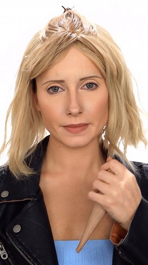 I’ve had so many requests to do Buffy, but I held off for a while because I wasn’t sure that I could do her justice, but here you go anyway! ⚰️ This came out when I was really young so I didn’t remember a lot of it, BUT I could never forget Angel 🫠 Although Xander is my favorite! I still can’t unsee Giles when we watch Ted Lasso😂 I love that this is making a comeback, I’m almost through season 2! Sarah Michelle Gellar Was truly the 90’s queen 🤌🏼 #buffy #buffythevampireslayer #cosplay | Creat