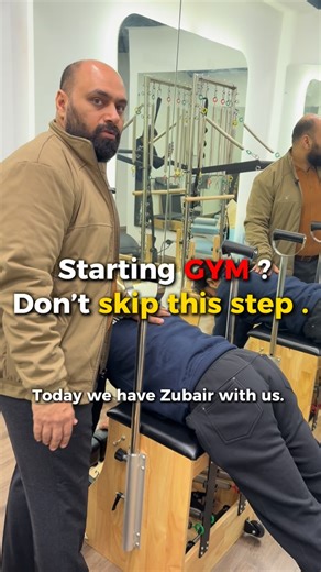 PhysioQuantumm Rehab | Recovery & Performance on Instagram: "Most beginners make one big mistake in the gym. They train movers first and ignore stabilisers. Before lifting heavy or training biceps, chest, or legs, your body needs a stable base. Deep stabilisers like the core, multifidus, and spinal muscles protect your joints, reduce soreness, and improve strength output. Start smart: ✔️ Activate stabilisers ✔️ Build control ✔️ Then load the movers That’s how beginners train safely and progress 