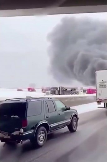 Pile-up on I-94 - Minnesota