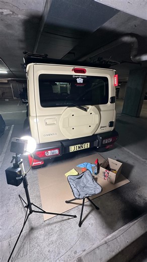 JIMNII - 2021 JB74 Suzuki Jimny on Instagram: "First ever badge delete… done ✅ Didn’t want to rush this and risk the paint, so here’s what I learned along the way: 🔥 Heat gun to soften the glue 🦷 Dental floss = safest way to pop the badge off 🧤 Plastic razor / fingernails for the chunky residue 🛞 Residue eraser wheel (Amazon) to finish it clean ✨ Finally clean + polish to bring the paint back to life The key? Clean constantly from start to finish. Take your time and the result speaks for its