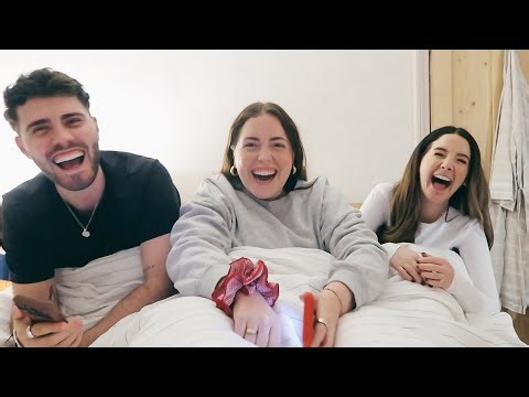 Making Decorations & Childhood Christmas Lists With Poppy | Vlogmas Day 18