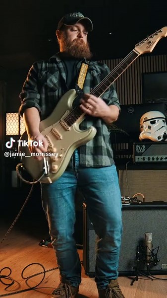 Beetronics Tuna Fuzz Pedal Review and Demo