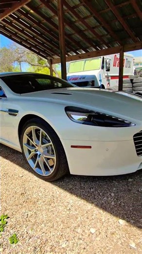 astron martín. #orangetires