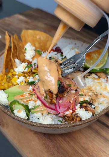 Delicious Chipotle Chicken Rice Bowl Recipe