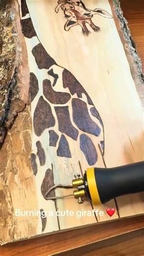 Giraffe wood burning #pyrography #art #artist #drawing #woodworking #pyrographyart #woodart