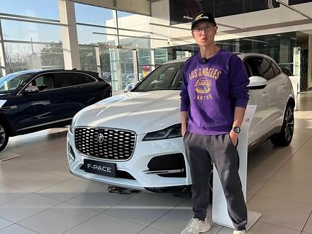 当年掀起一时风浪的#捷豹 #捷豹fpace 现如今优惠巨大并且配置升级