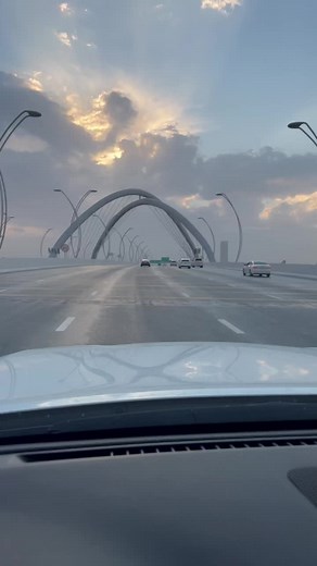 Dubai infinity bridge 🇦🇪 rainy day #rainindubai #dubai #tikkokindia #tiktokdubai