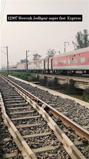 12307 Howrah Jodhpur superfast Express #viral #train #railway #indianrailways #yutubeshorts