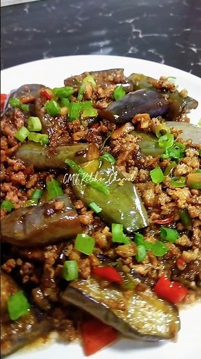Flavorful Ground Pork with Creamy Eggplant and Savory Oyster Sauce