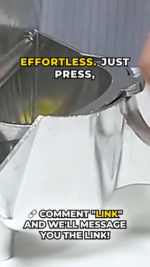 This hand juicer makes squeezing fresh juice quick and effortless.  Comment LINK and I’ll send you where to get it. Just press to extract every drop from lemons, oranges, or limes with no mess and no electricity. It’s durable, easy to clean, and perfect for making fresh juice, cocktails, or healthy morning drinks right at home. #amazonfinds #kitchenfinds #homegadgets #juicer #amazonfavorites | Home and Kitchen Reviews | Facebook