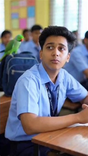 Parrot ne teacher ko homework ka raaj bataya!#talkingparot#schoolfun#shorts#homework#parrot#trending
