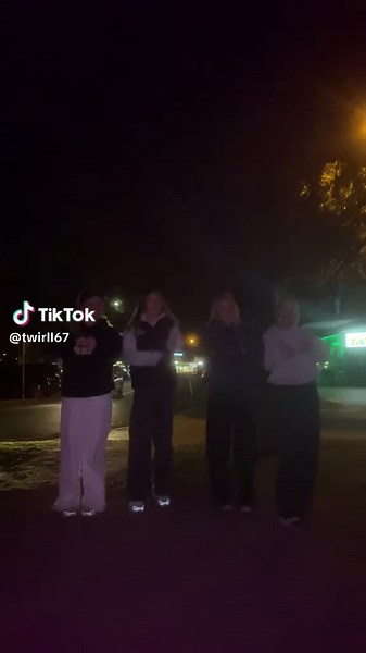 Funny Dance Reactions to Car Horn