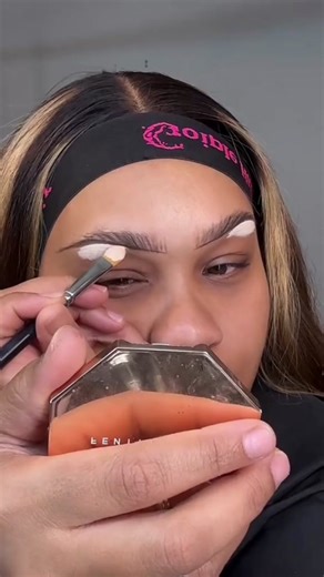 Seductive Nude Makeup Tutorial