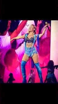 HELENE FISCHER ("HERZBEBEN")[RAUSCH LIVE]