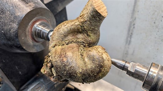 Watch me create a midnight countdown gonk