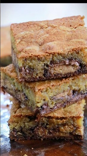 Peanut butter cup cookie bars