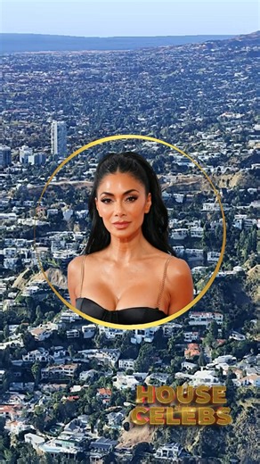 🎤 Nicole Scherzinger’s West Hollywood Home – $5.9 Million California Residence 🌴✨ Singer and performer Nicole Scherzinger owns this $5.9 million home in West Hollywood, California, featuring 4 bedrooms, 5 bathrooms, and 4,602 sq. ft. of stylish living. Sleek and private, the residence fits Scherzinger’s glamorous yet low-key L.A. lifestyle, just moments from the city’s entertainment core. 🏡💫 #NicoleScherzinger #WestHollywood #CelebrityHomes #HouseOfCelebs #CaliforniaLuxury #MusicStar #Luxury