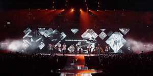 Hillsong United - What a Beautiful Name - Aleteia