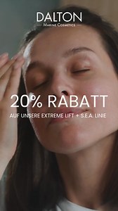 Sichtbar definierte Gesichtskonturen oder schneller Lifting-Effekt? 🤷‍♀️ 👉 Bei uns musst du dich nicht entscheiden! 🚨 20% auf die zwei Anti-Aging Highlight-Linien sparen 🚨 1️⃣ EXTREME LIFT ▶️ strafft unmittelbar Mimikfalten 2️⃣ S.E.A. ▶️ verbessert die Regeneration und Spannkraft 🤫 Die Produkte können auch untereinander kombiniert werden 😍 🌊 Hochwertige Meereskosmetik made in Germany 🇩🇪 | DALTON MARINE COSMETICS