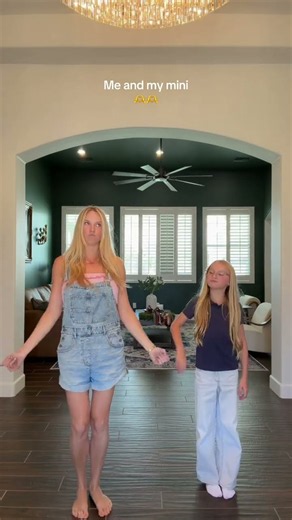 School morning dances 🤍🤍 #shorts #dance #momlife