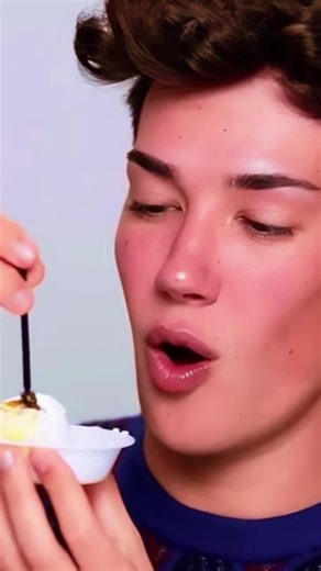You into thinking that this is a good makeup hack ! #Jamescharles #Viral #HilariousMoments #MakeupHacks #fyp #CraftingGoneWrong #5MinuteCrafts