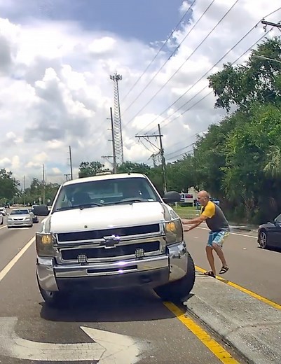 1M views · 8.1K reactions | Just Calm Down, Really! #dashcam | MegaDrivingSchool | Facebook