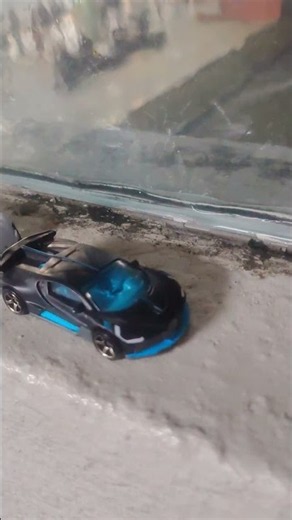 bugatti divo and lykan hypersport