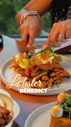 The Rusty Pelican Miami is now showcasing its underrated brunch menu with a $30 million dollar view of the city of Miami, along with $32 bottomless mimosas for the perfect pairing. Our brunch showcase also features options such as the Golden Shrimp Sandwich, Quesabirria Tacos, Lobster Benedict, and our signature French Toast. | Rusty Pelican Miami