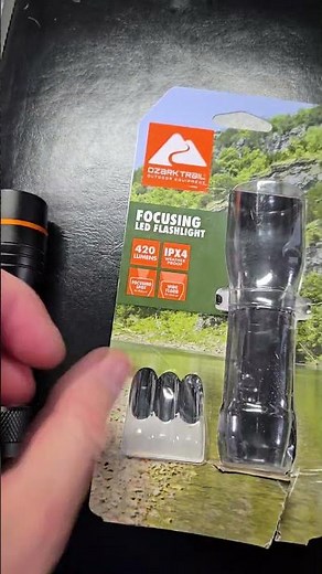 Ozark Trail - Focusing Flashlight 420 Lumens - Directions