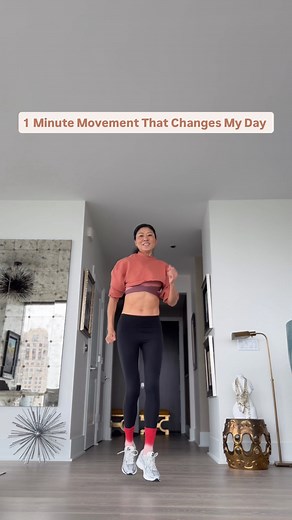 These simple jump variations wake up the body, open your meridians, and boost blood flow. Do 10 reps per move (4–8 for scissors circle jumps). Fast music jumping = instant stress release. Even with arthritis in my right knee, it stayed comfortable (always listen to your body!). And on cold mornings, this tiny burst of energy helps me transition straight into my workout. Better balance, coordination, circulation—and way more morning energy. No dramatic transformation, just a happier, more energiz