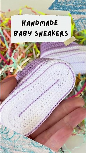 Crochet These Baby Sneakers 👟 Pattern at www.crochetclub.store