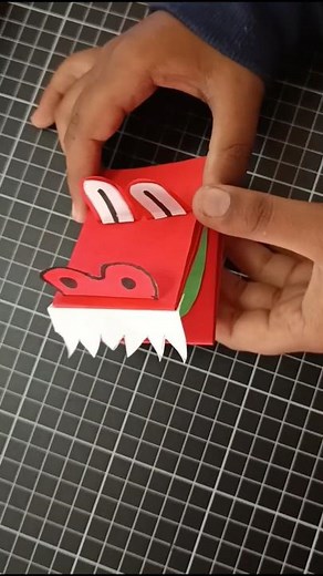 Crocodile hand puppets paper craft #diy #puppet #puppets #papercraft #origami #origamicraft #viral